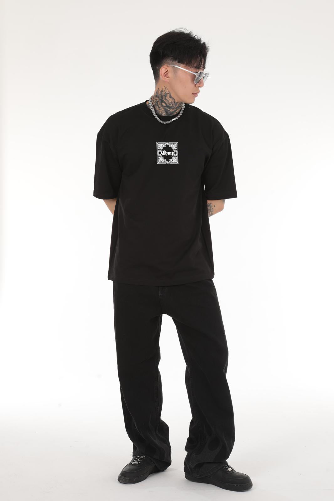 MASKIERTEN MANN KOPF BEDRUCKTES OVERSIZED T-SHIRT