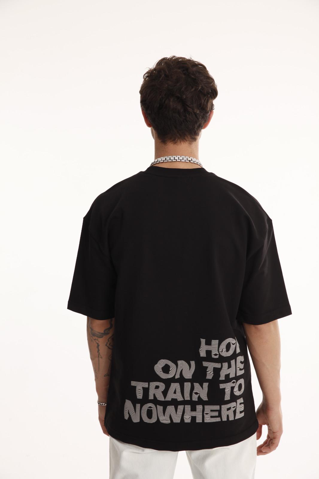 HURLETTH OVERSIZED T-SHIRT – HOP ON THE TRAIN PRINT