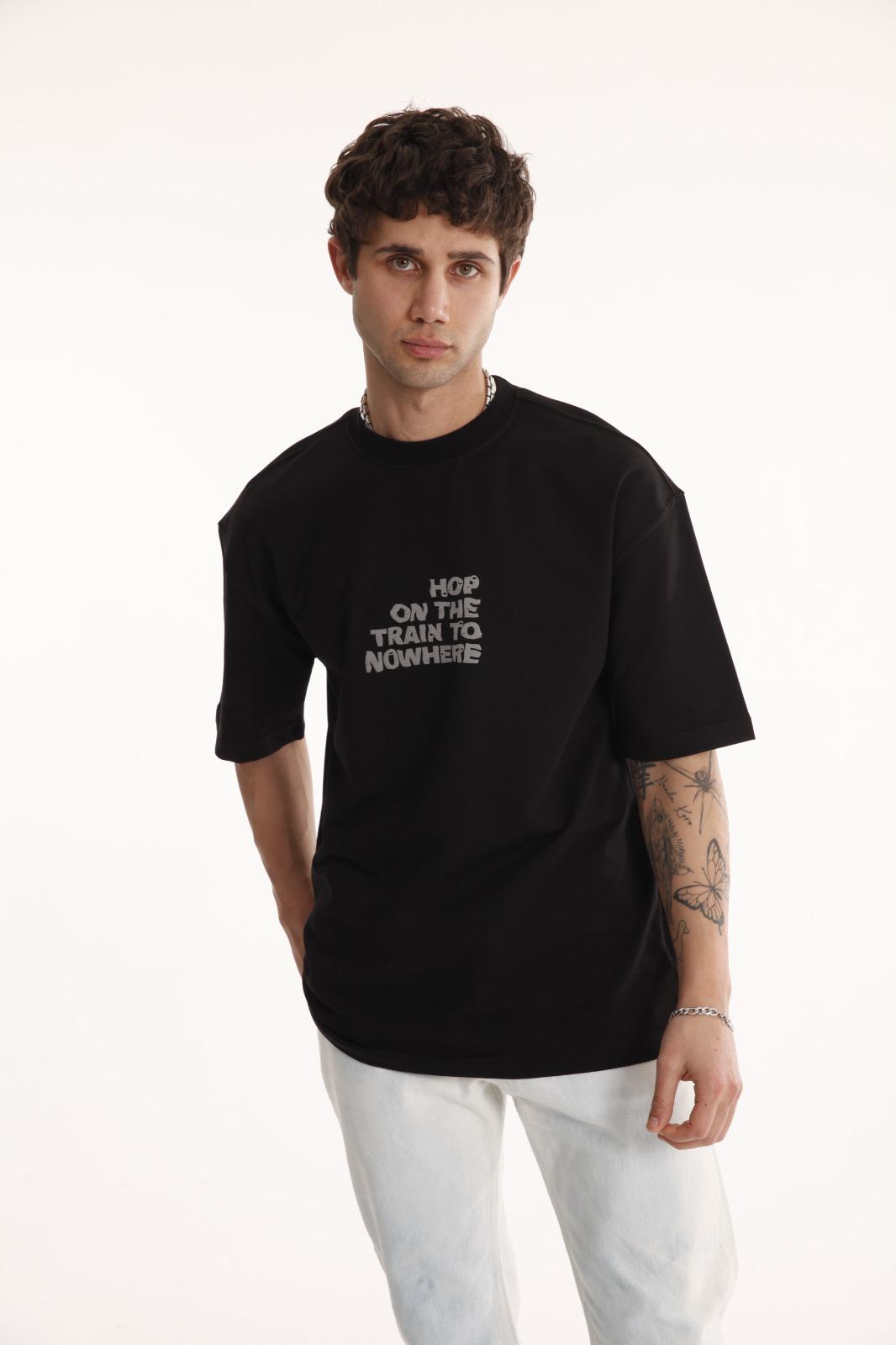 HURLETTH OVERSIZED T-SHIRT – HOP ON THE TRAIN PRINT