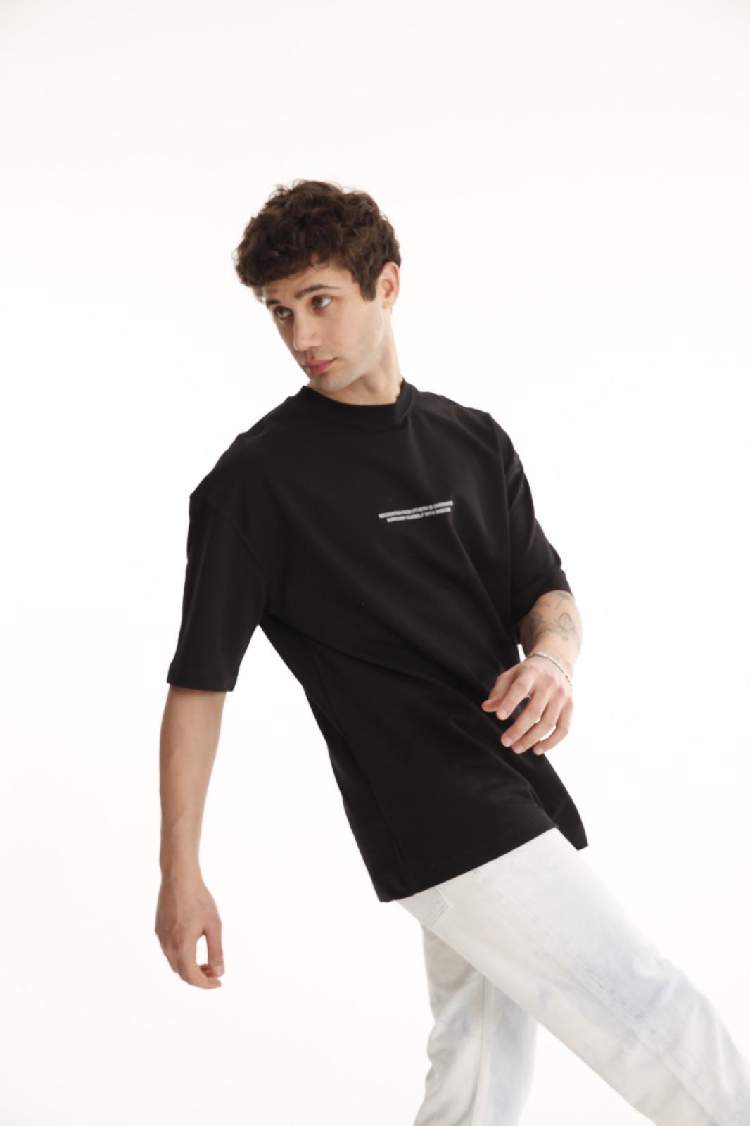 THE REAL FUTURE STARTS NOW BEDRUCKTES OVERSIZE T-SHIRT