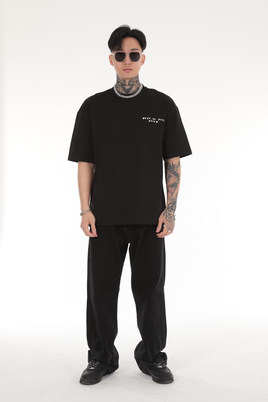 NEED TO FEEL ALIVE BEDRUCKTES OVERSIZE T-SHIRT